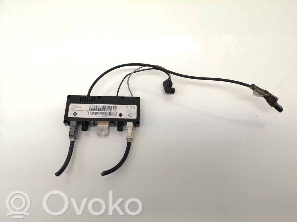 Citroen C6 Antenos stiprintuvas 