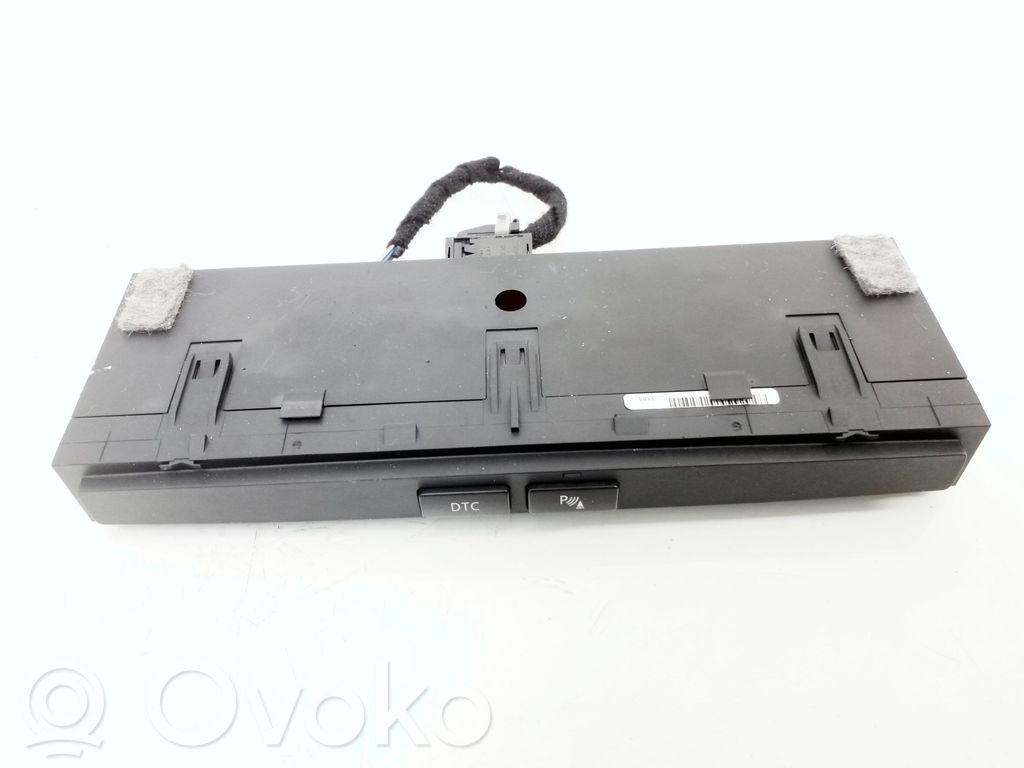 BMW 5 E60 E61 Pysäköintitutkan (PCD) ohjainlaite/moduuli 