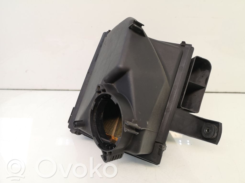 Audi A6 S6 C5 4B Air filter box 