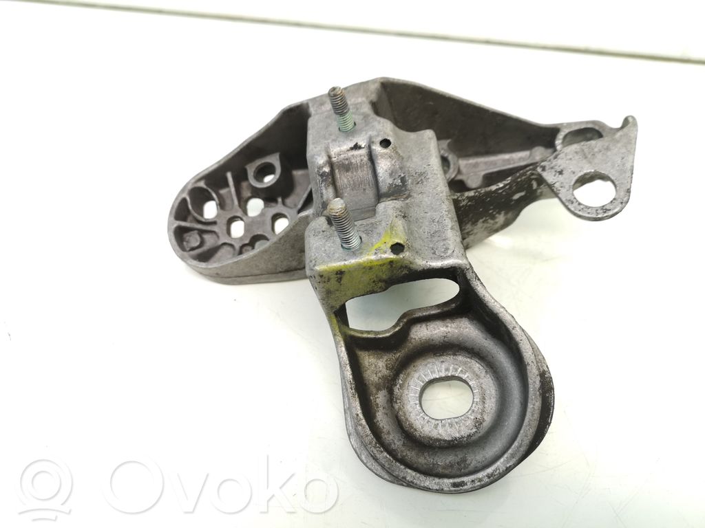 Audi A6 S6 C5 4B Engine mounting bracket 