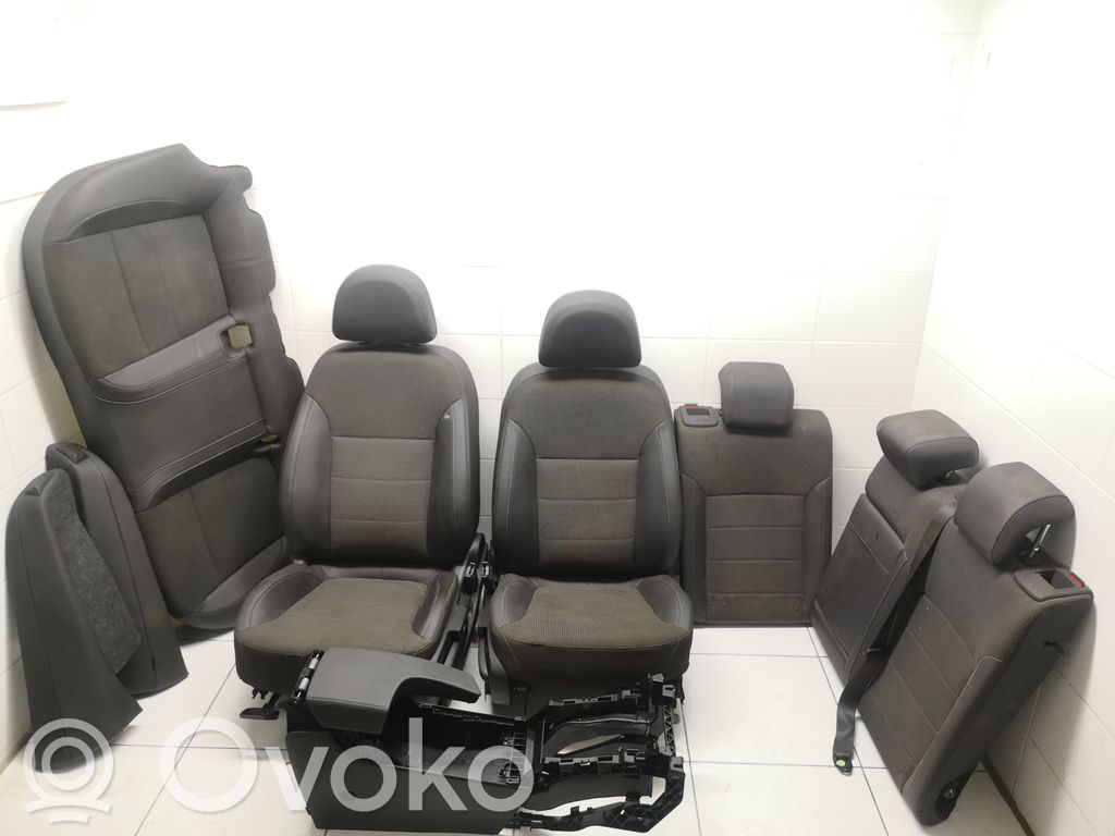 Opel Insignia A Tapicerka / Komplet 