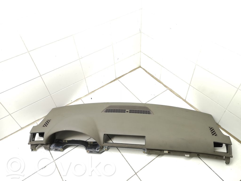 Audi A4 S4 B6 8E 8H Panelis 