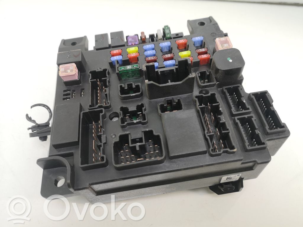 Sulakemoduuli   8637A643,51945J238,L8637002A,ACV31212,L8637001S,MR588567