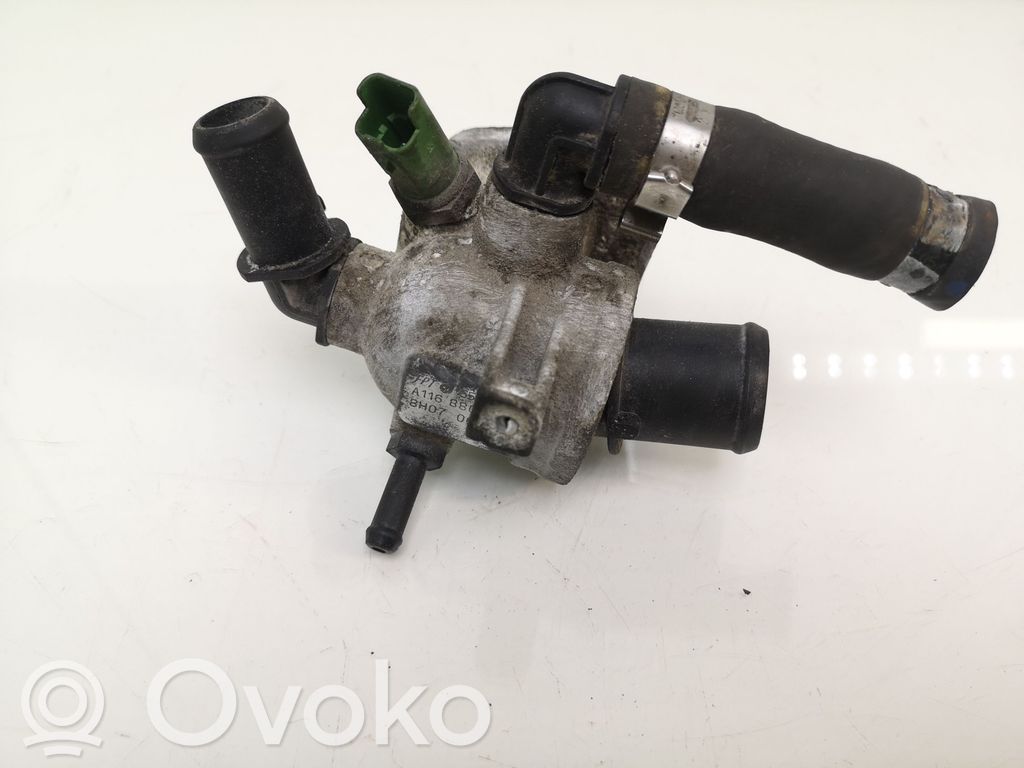 Opel Astra H Termostaatin kotelo 