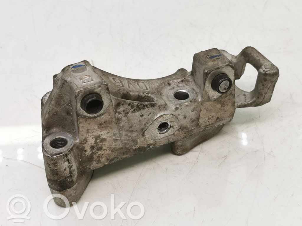 Citroen Berlingo Engine mounting bracket 