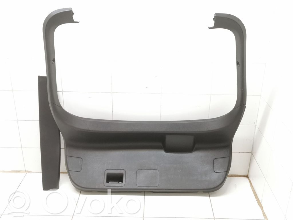 Mazda 6 Tailgate/boot cover trim set 