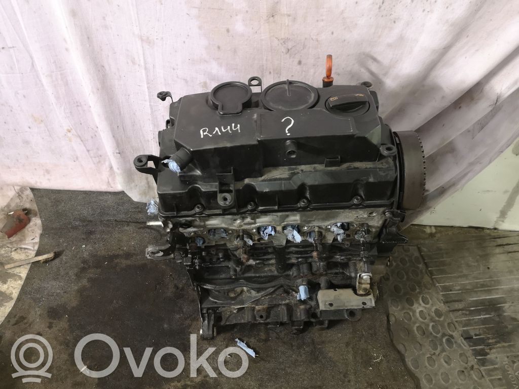 Engine   965492,038103373R