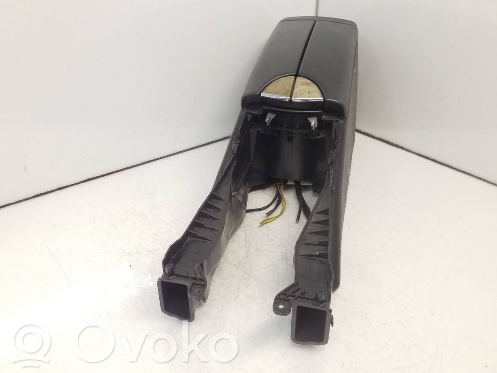 Mercedes-Benz E W211 Console centrale 
