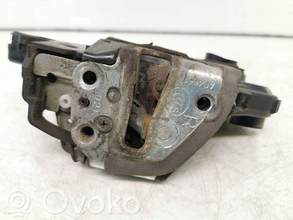 Toyota RAV 4 (XA30) Cierre/cerradura/bombín del maletero/compartimento de carga 