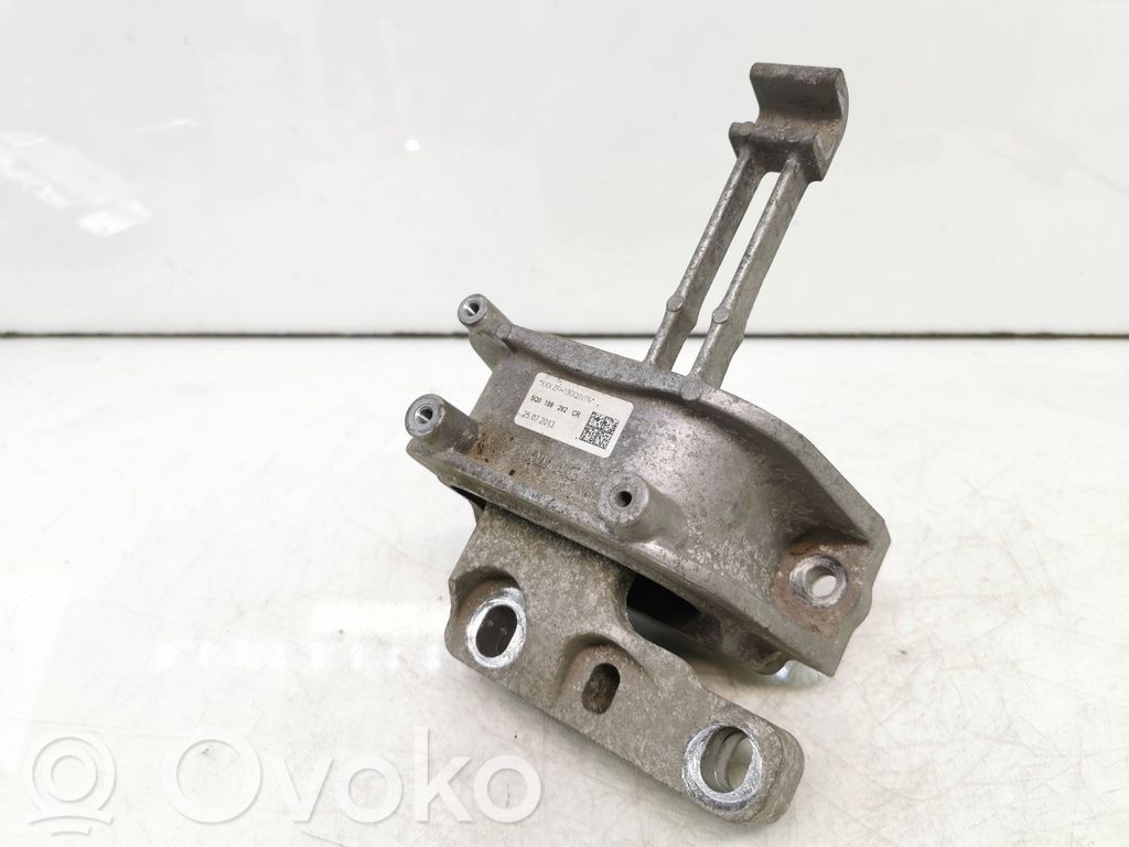 Volkswagen Golf VII Engine mount bracket 