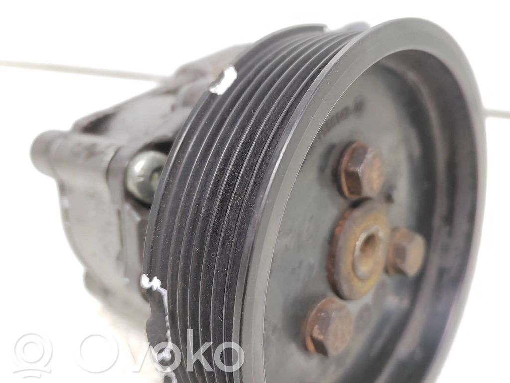 BMW 5 E60 E61 Ohjaustehostimen pumppu 