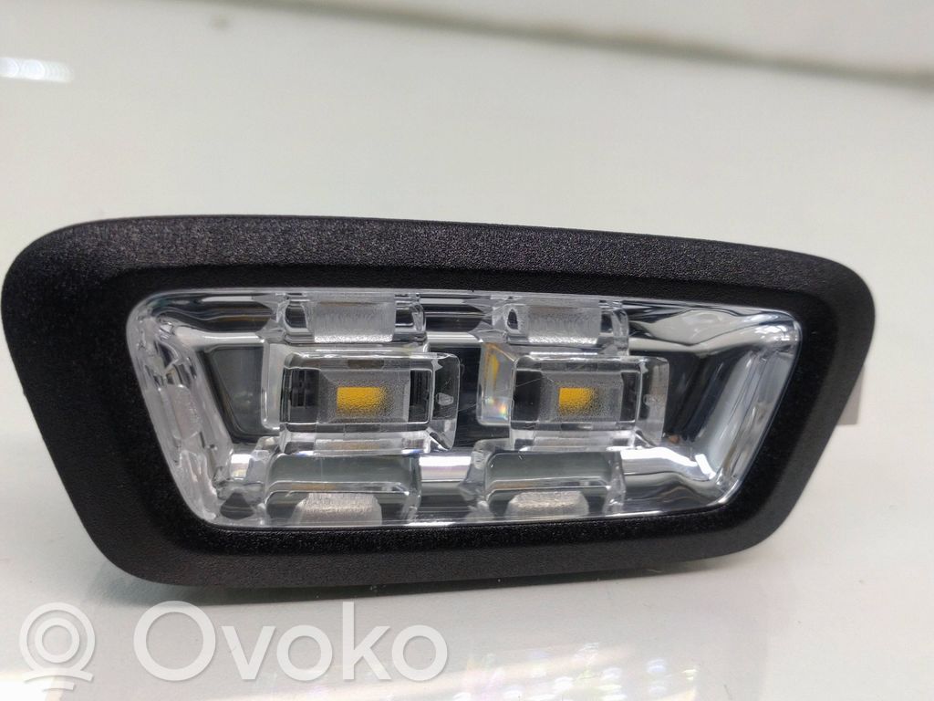 Mercedes-Benz EQC Wewnętrzna lampka bagażnika 