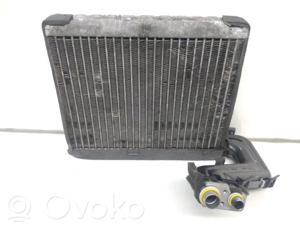 Volvo XC70 Oro kondicionieriaus radiatorius (salone) 