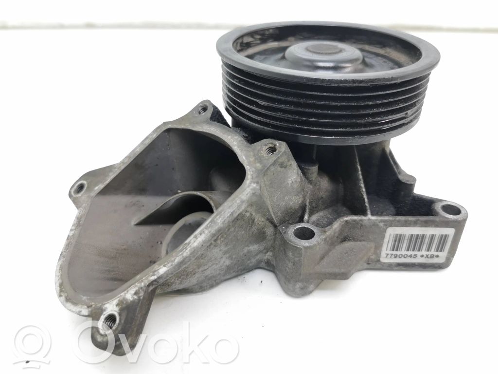 BMW 5 E60 E61 Water pump 