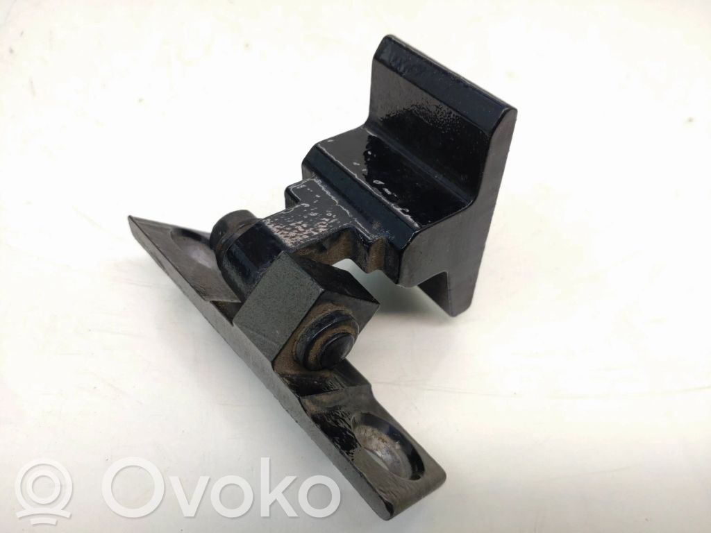 Rear door upper hinge   7160823,A048574