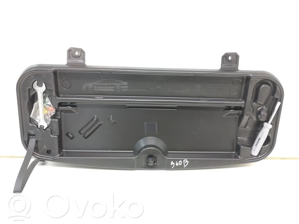 BMW 5 E60 E61 Tool box 