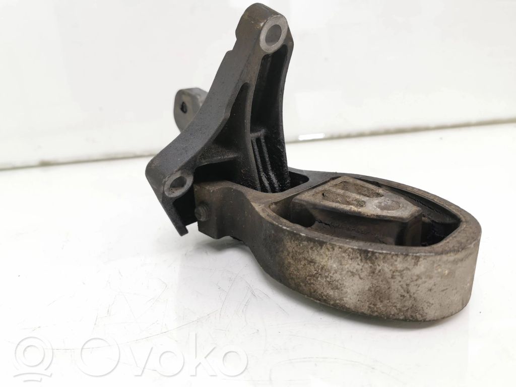 Toyota RAV 4 (XA30) Engine mount bracket 