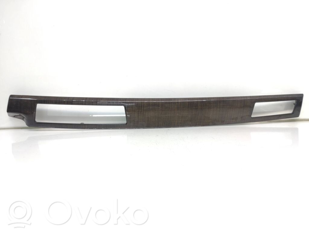 BMW 5 E60 E61 Dekoratyvinė apdailos juostelė 