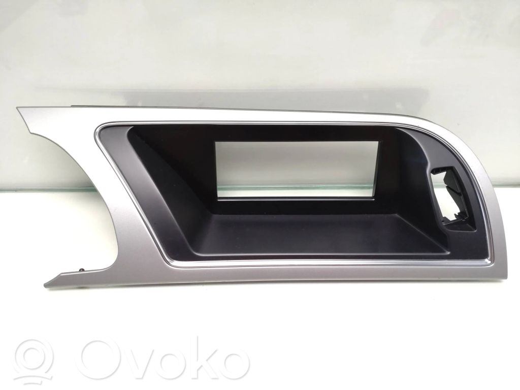Audi A5 8T 8F Rămă unitate radio/GPS 