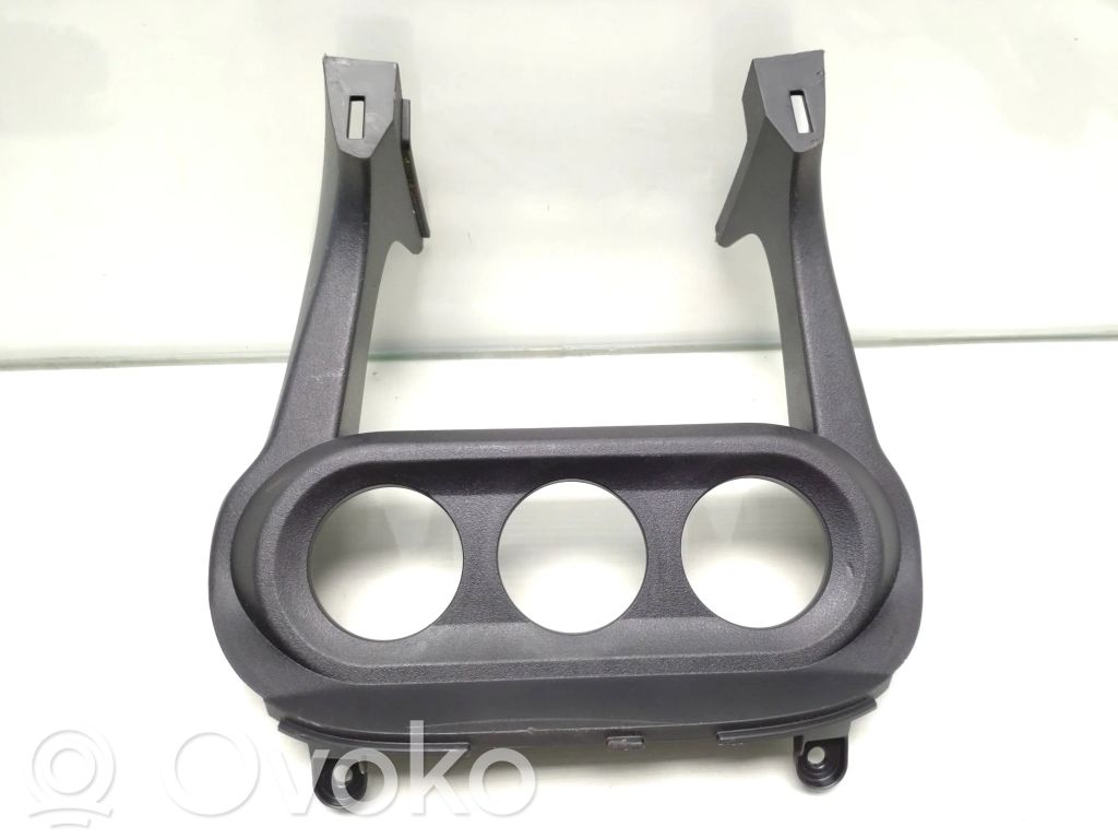 Mitsubishi Lancer VIII Console centrale, commande chauffage/clim 