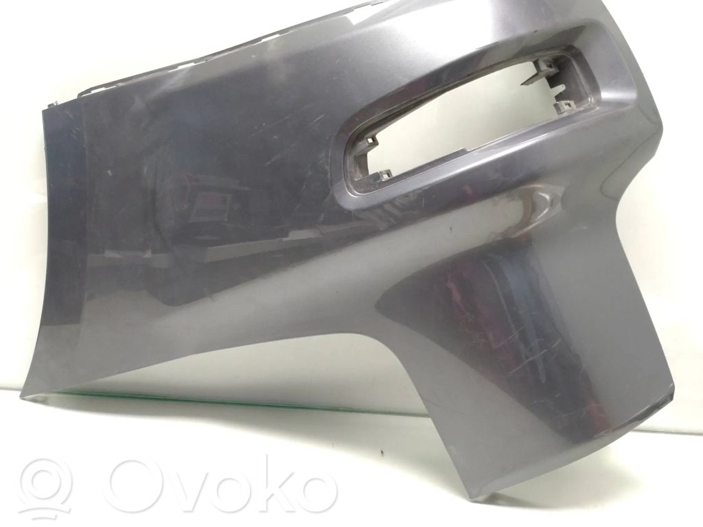 Mitsubishi Outlander Takapuskurin kulmaosan verhoilu 