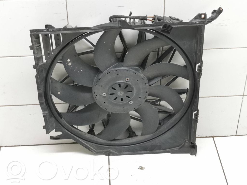 BMW X3 E83 Elektrisks radiatoru ventilators 