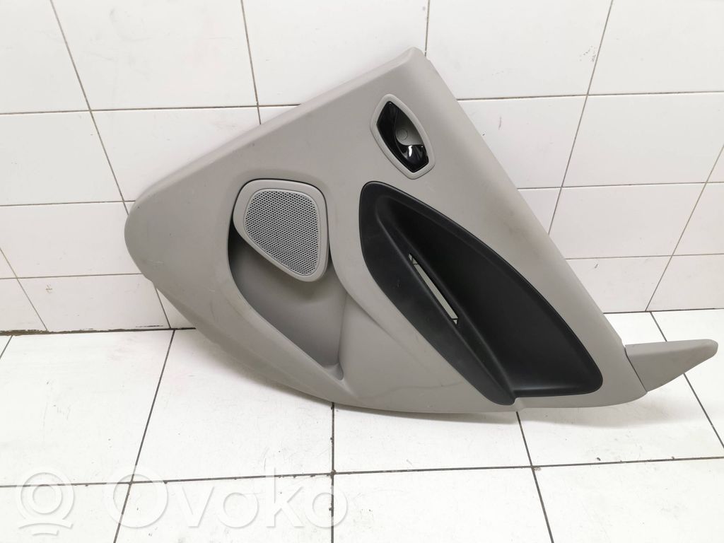 Renault Zoe Apšuvums aizmugurējām durvīm 