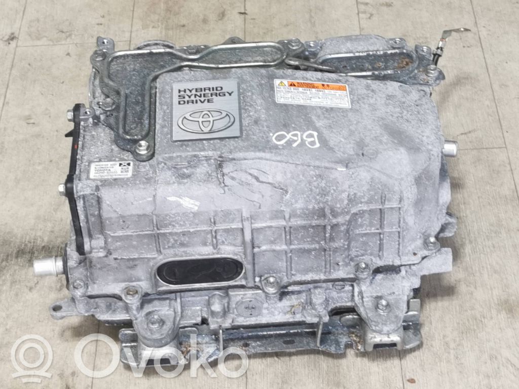 Toyota Yaris Falownik / Przetwornica napięcia 