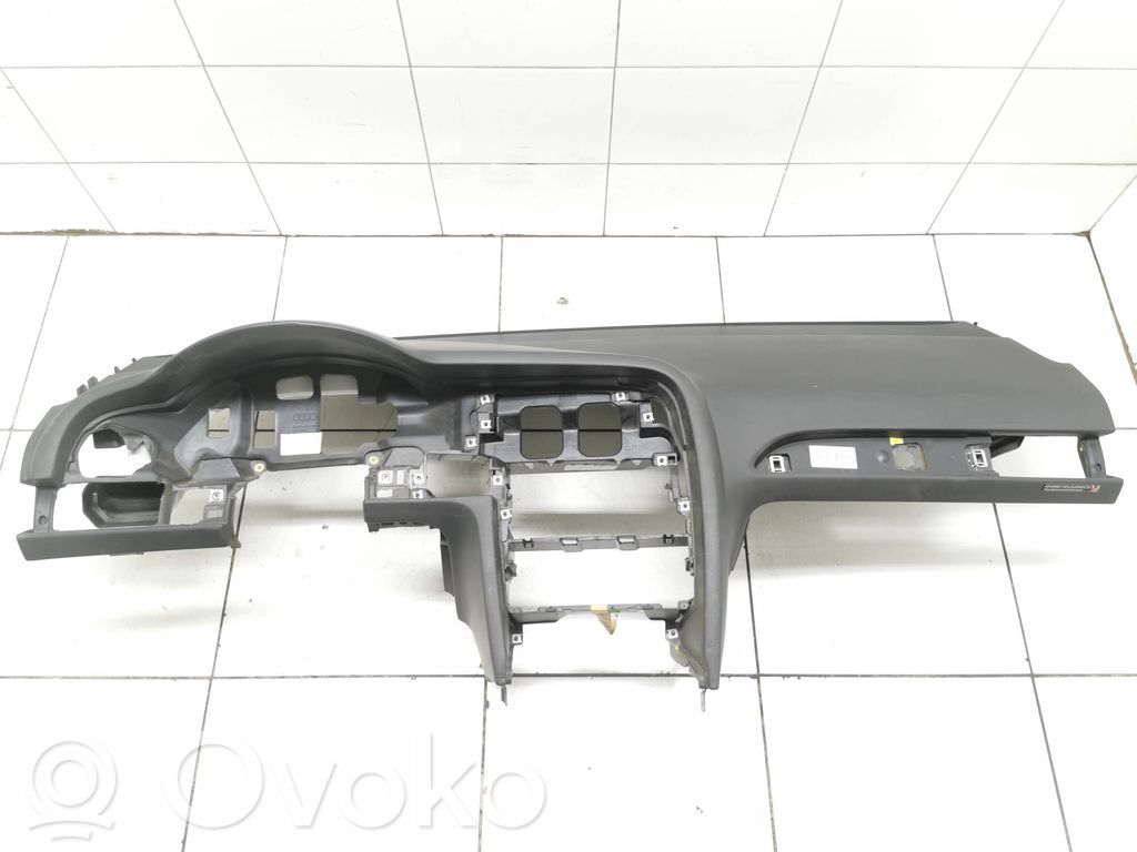 Panelė   4F1858005B,4F1880204E,4F1857041R