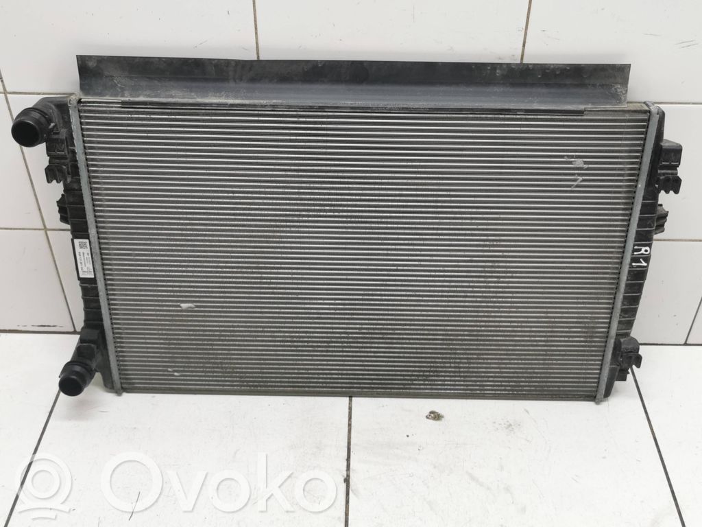 Volkswagen Golf VII Radiator lichid răcire 