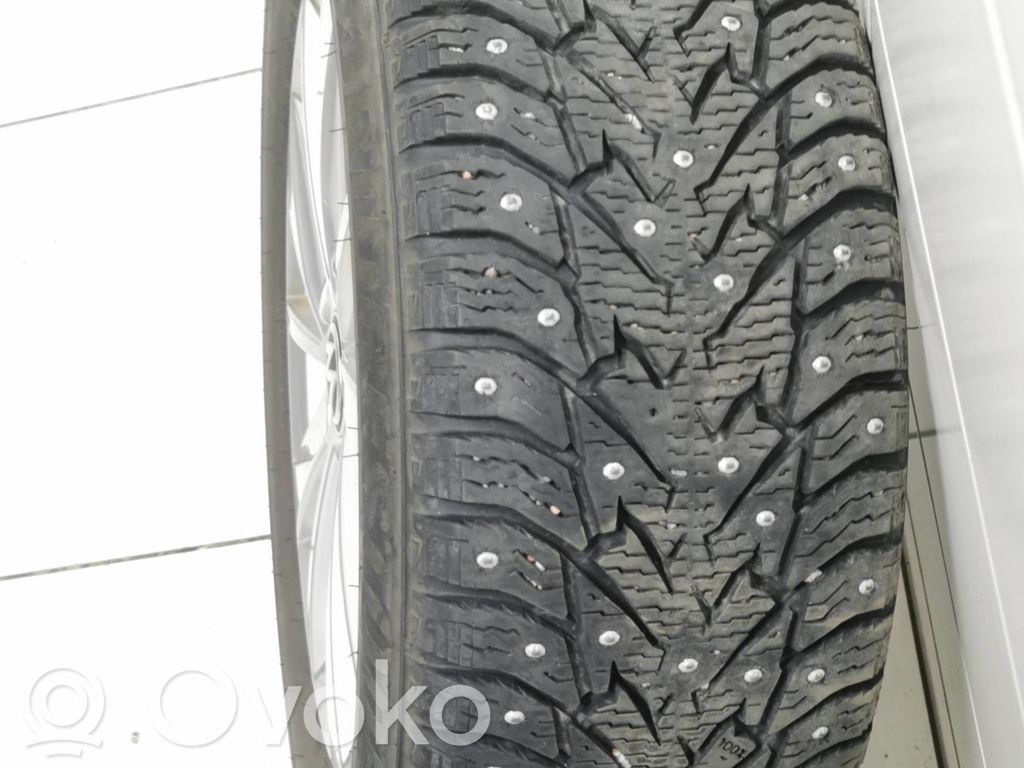 Volkswagen Golf VII R15 winter/snow tires with studs 