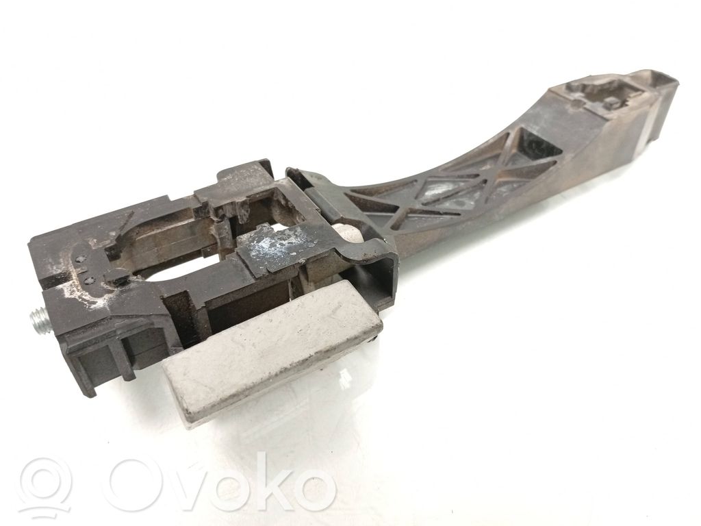 Nissan Navara D40 Maniglia esterna/staffa portiera anteriore 