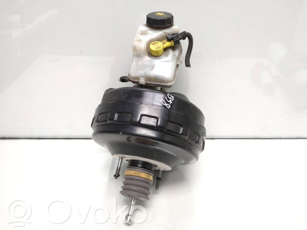 Opel Insignia A Wspomaganie hamulca 