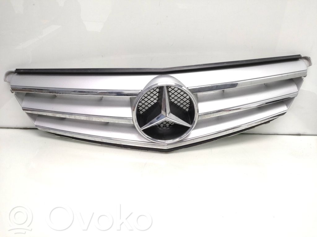 Mercedes-Benz C W204 Grilă radiator față