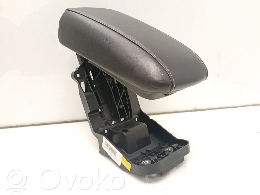 Volvo V40 Подлокотник 