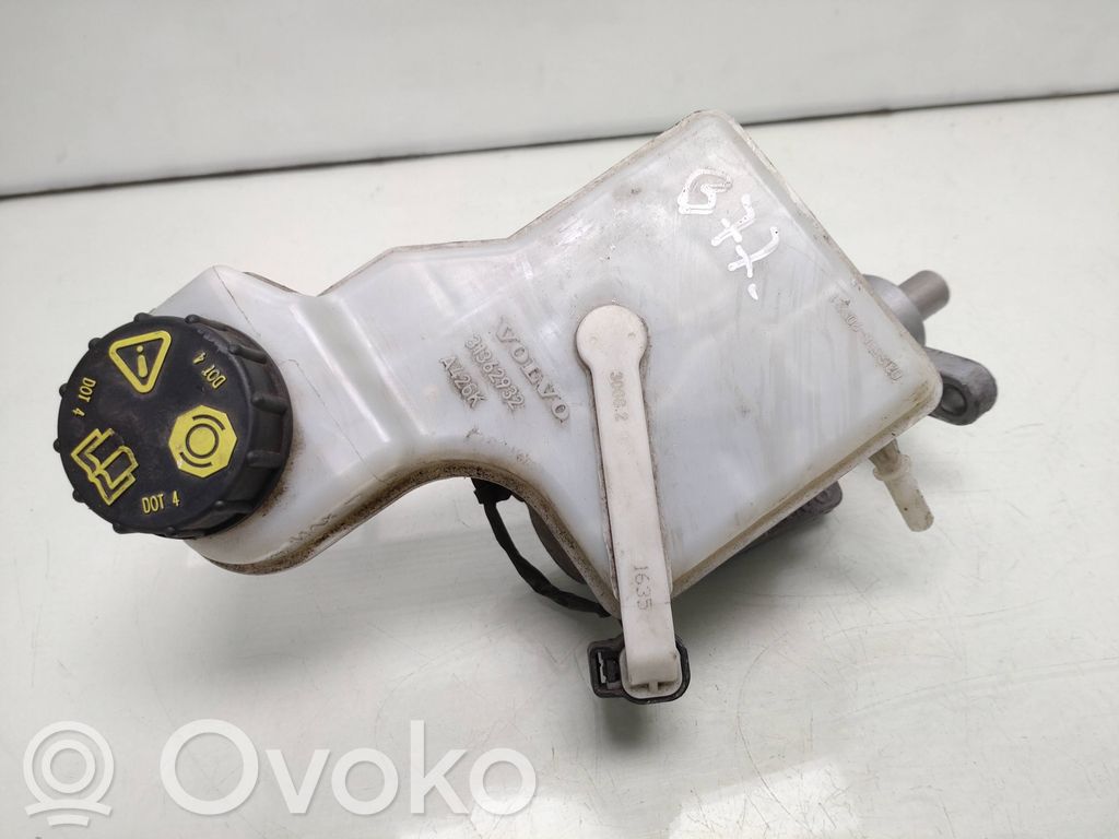Volvo V40 Główny cylinder hamulca 