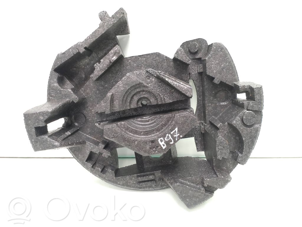 Volvo V40 Tool box 