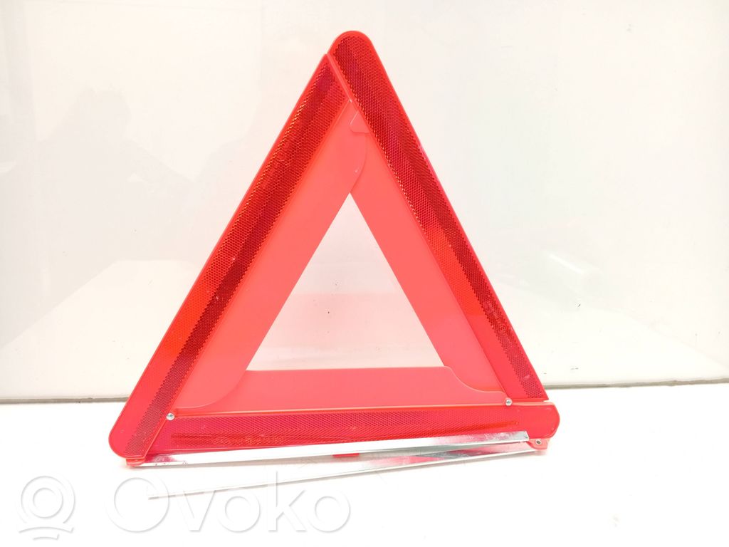Triunghi semnalizare   27R0307067
