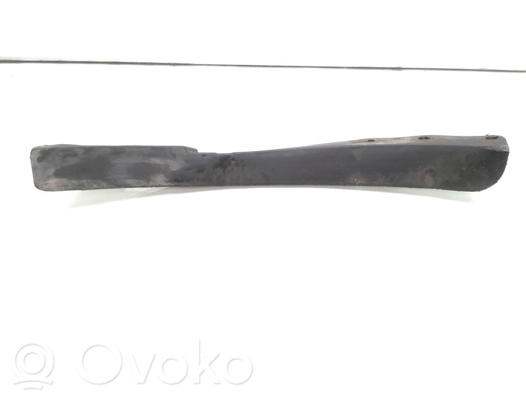 Lexus SC 430 Soporte de montaje del guardabarros