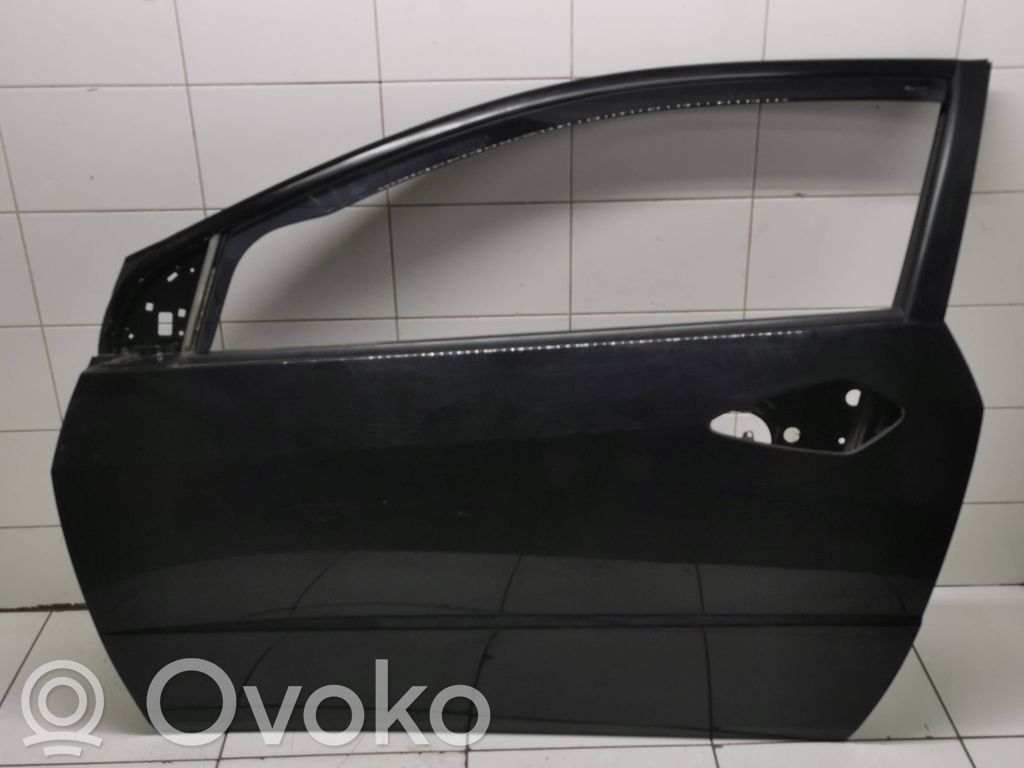 Ovi (2-ovinen coupe)
