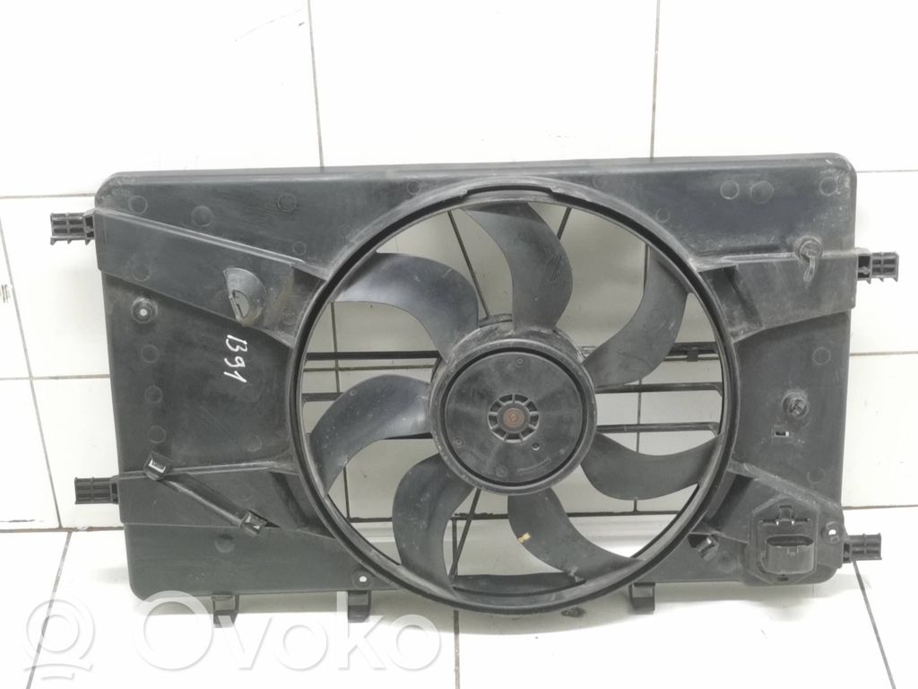Opel Astra J Elektryczny wentylator chłodnicy 