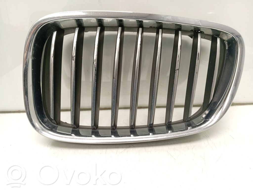BMW 5 GT F07 Верхняя решётка 