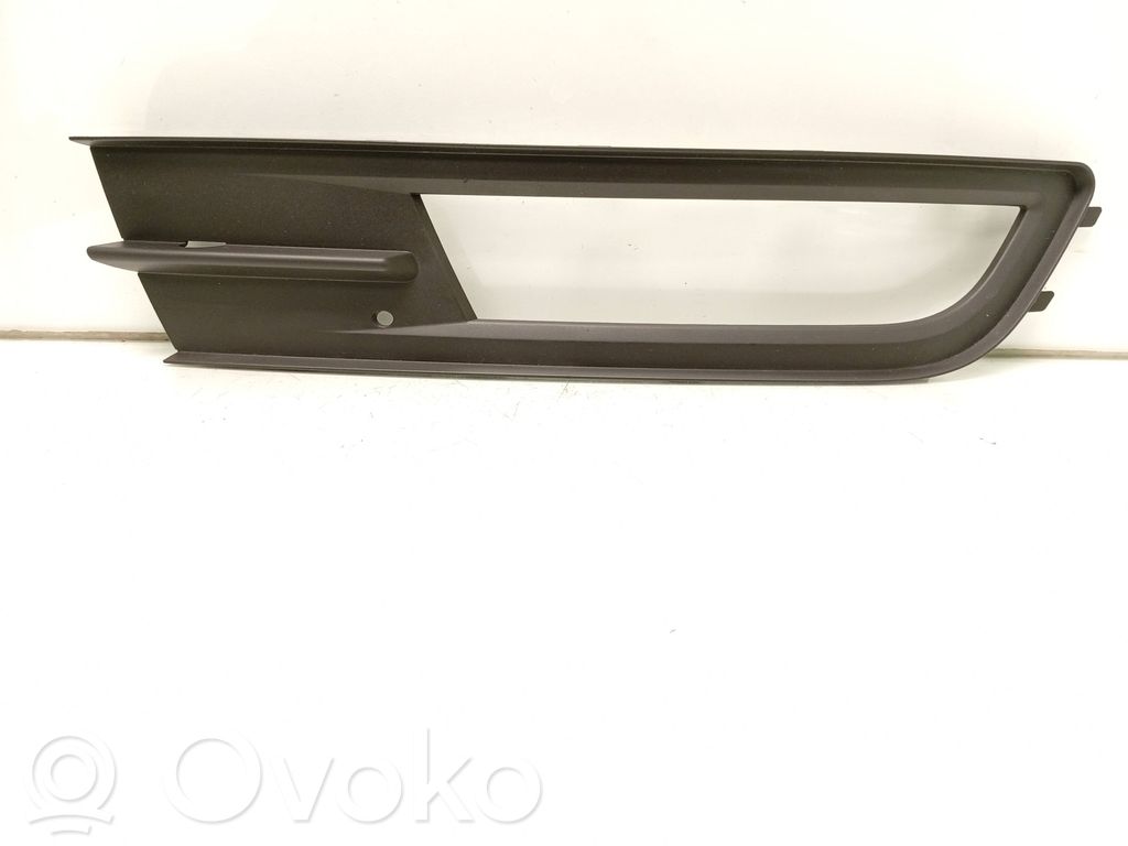 Volkswagen PASSAT B8 Krata halogenu 