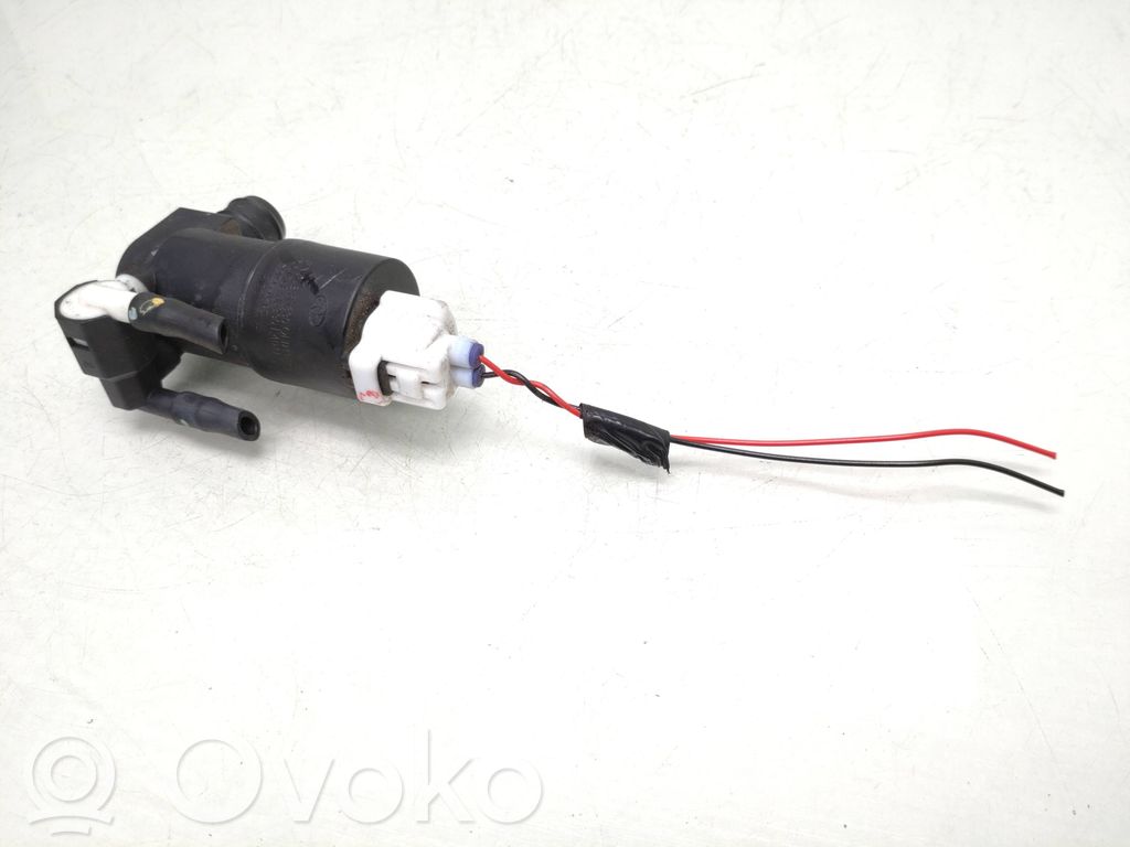 Toyota C-HR I Windscreen/windshield washer pump 