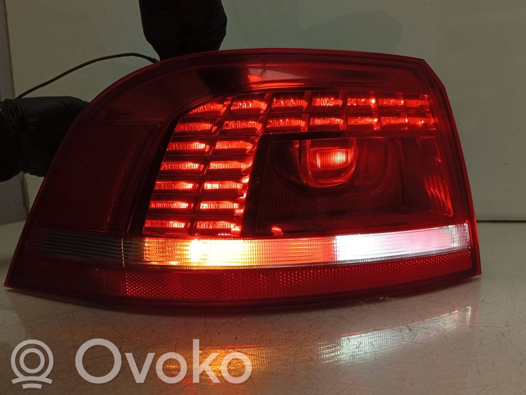 Volkswagen PASSAT B7 Luci posteriori 