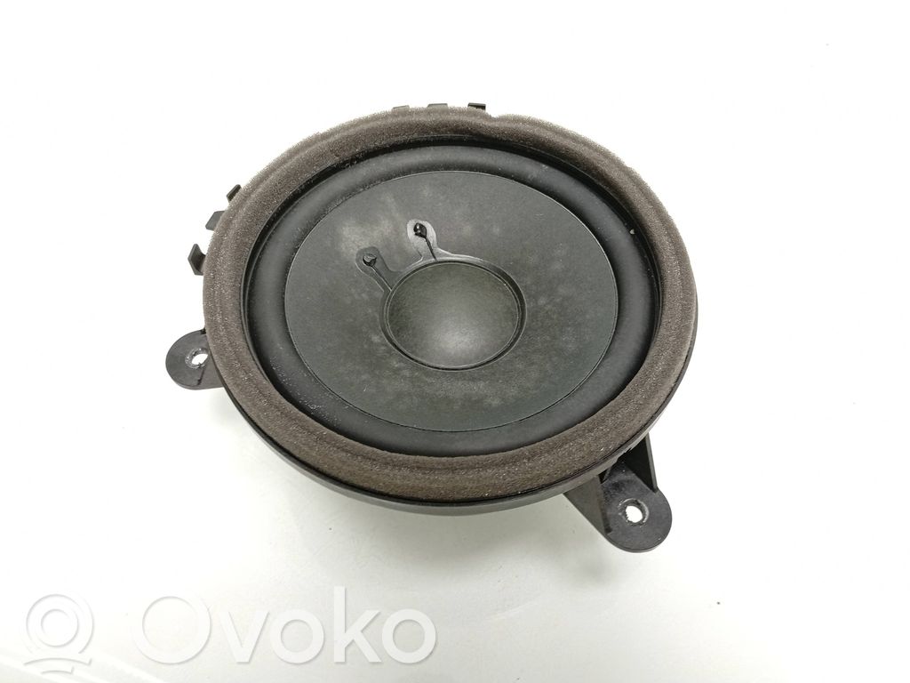 Takaoven kaiutin   30657445