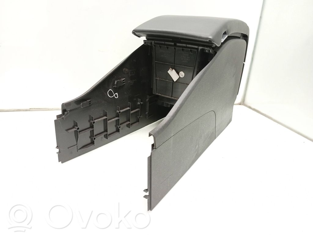 Volvo V70 Armrest 