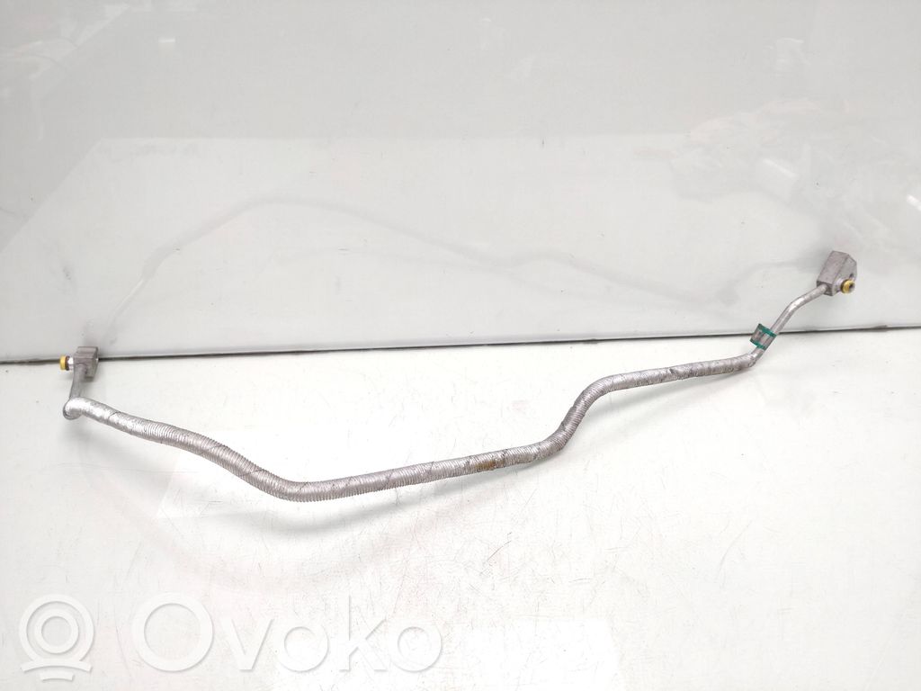 BMW X3 E83 Ilmastointilaitteen putki (A/C) 