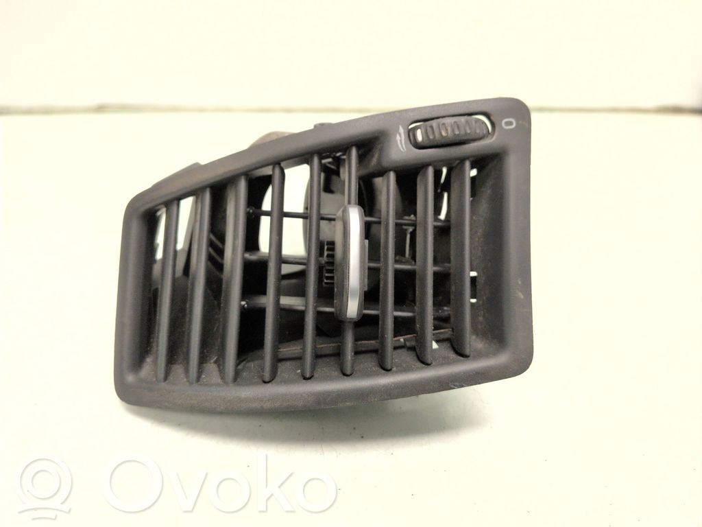 Volvo XC90 Grilă ventilație/ramă laterală bord 