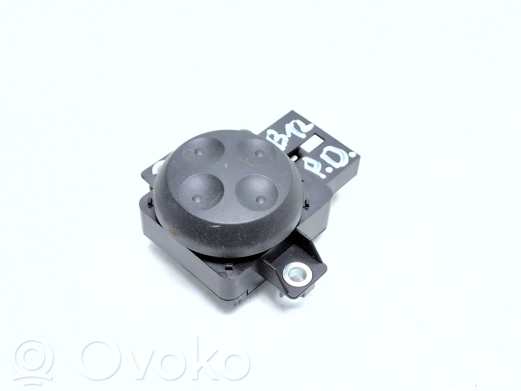 Interruptor de control del asiento   8E0959777A